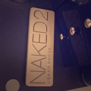 Naked 2 eyeshadow pallette